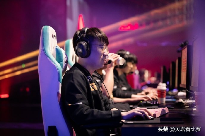 外媒评lol全球战队战力前20排行：T1稳坐榜首 V5&WBG&RNG位列前五