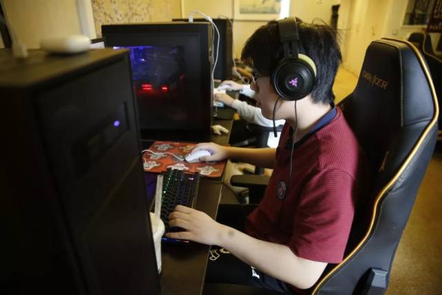 LPL 第四和第五周最佳战队： TheShy Beichuan Doinb Leave PPGOD