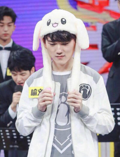 刘青松评Theshy离队：决赛后他就有休息想法，他的离开对我们仍有影响