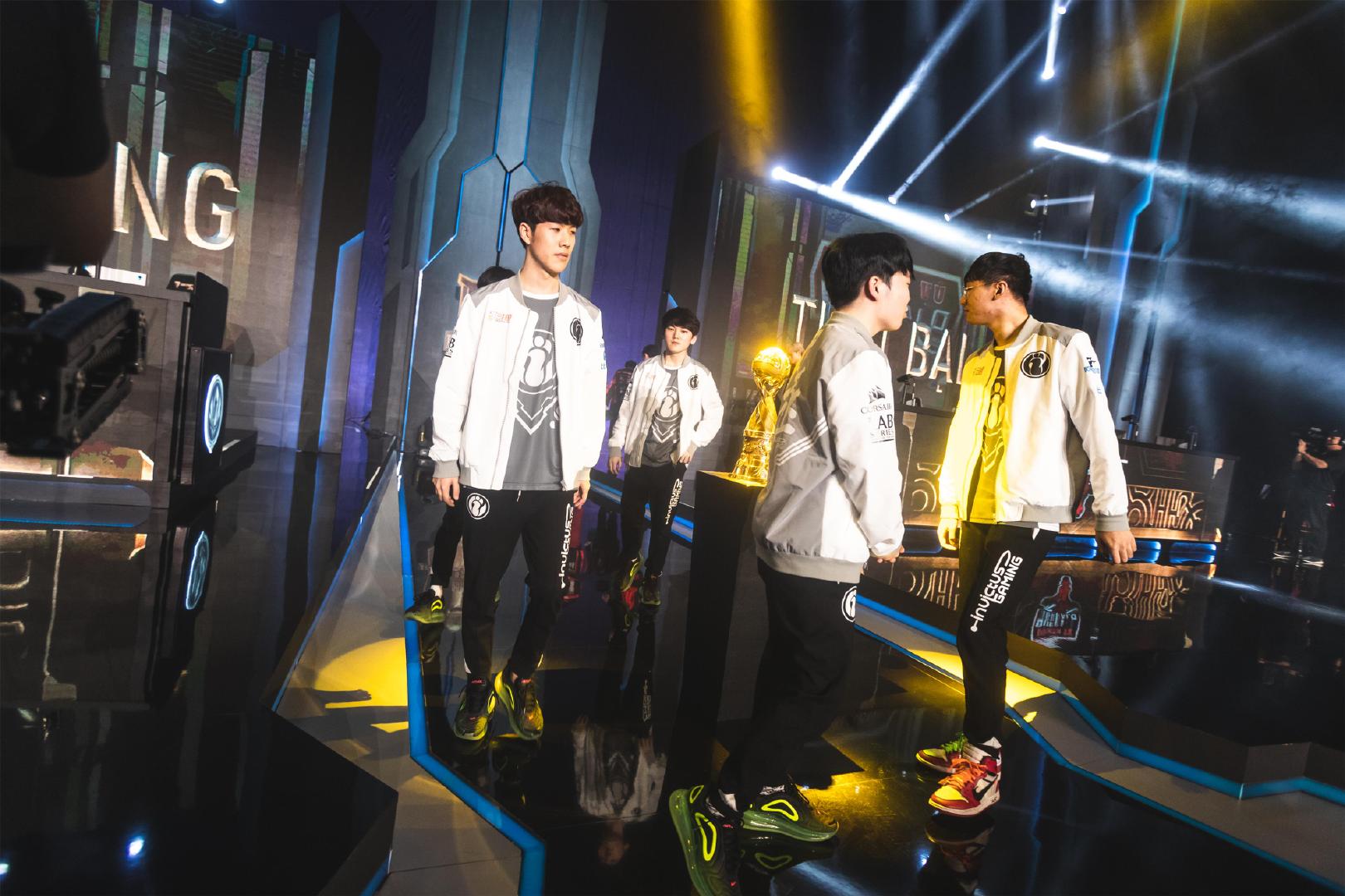 里程碑：Jiejie达成LPL400出场成就