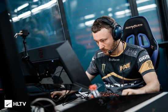 DK战队中单选手ShowMaker达成LCK联赛1300杀，排名LCK历史击杀榜第14位